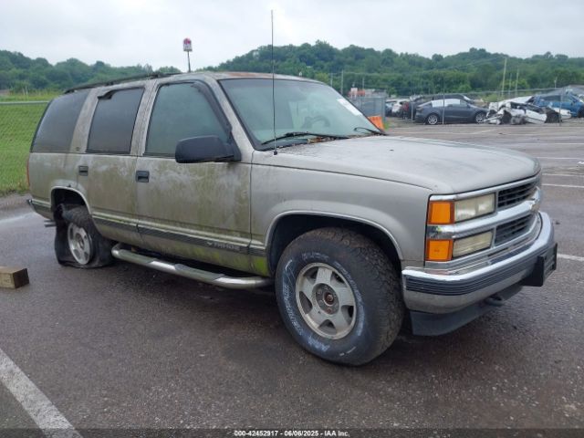 1999 CHEVROLET TAHOE 1GNEK13RXXJ494072