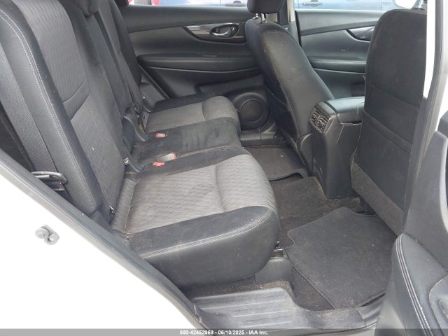Nissan 2017 2017 JN8AT2MT9HW384613 Image 8