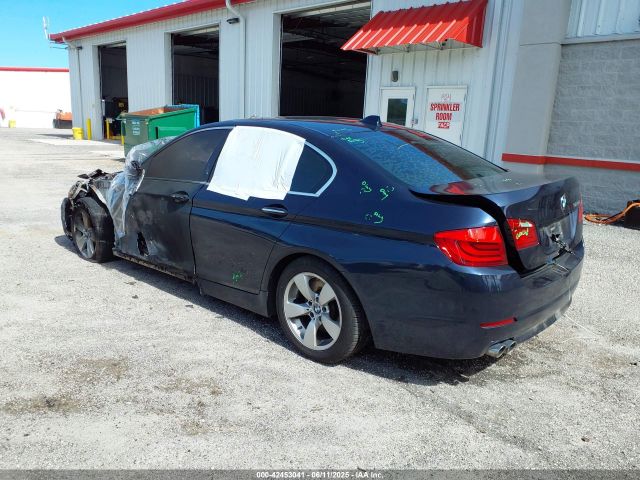 2011 BMW 528I WBAFR1C53BC751430 Photo 2