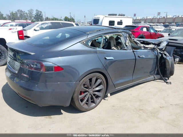 2016 TESLA MODEL S 5YJSA1E43GF171764 Photo 3
