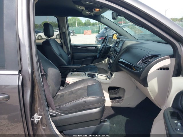 2C4RDGCG7KR647629 Dodge Grand Caravan