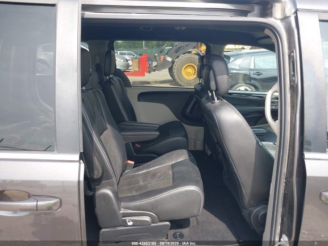 2C4RDGCG7KR647629 Dodge Grand Caravan