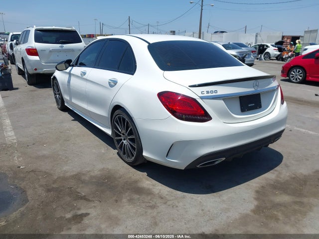 W1KWF8DB1MR607826 Mercedes-Benz m264
