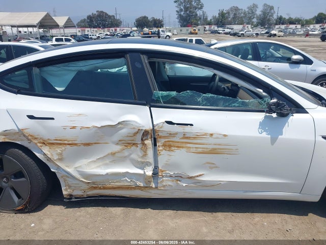 5YJ3E1EA4PF485681 Tesla MODEL 3