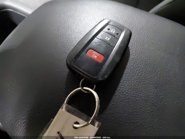 2T3P1RFV1PW366977 Toyota Rav4 Xle