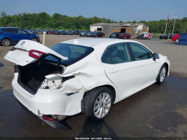 2020 TOYOTA CAMRY 4T1C11BK4LU010585 Photo 3