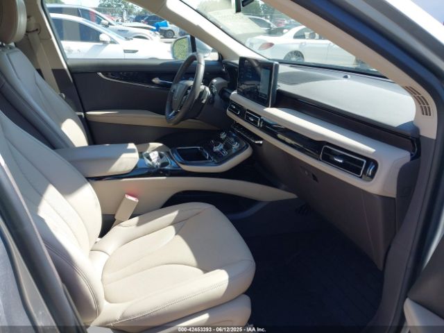 2023 LINCOLN NAUTILUS 2LMPJ8K91PBL28476 Photo 4