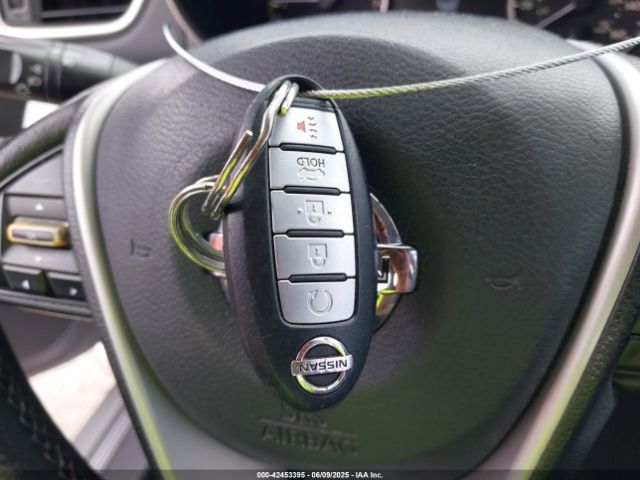 1N4AA6AP8GC407031 Nissan 2016