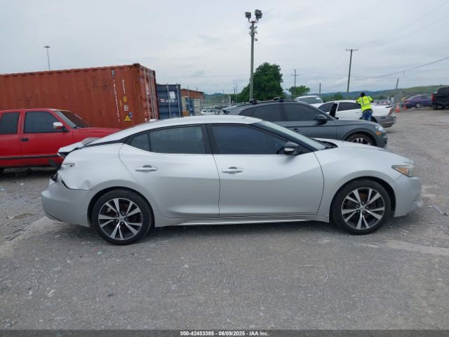 1N4AA6AP8GC407031 Nissan 2016