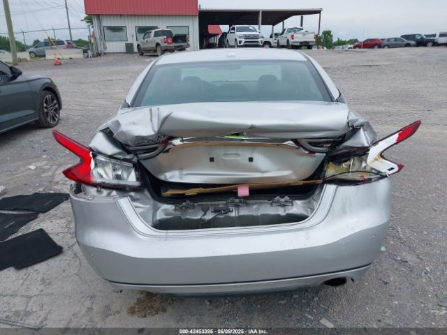1N4AA6AP8GC407031 Nissan 2016