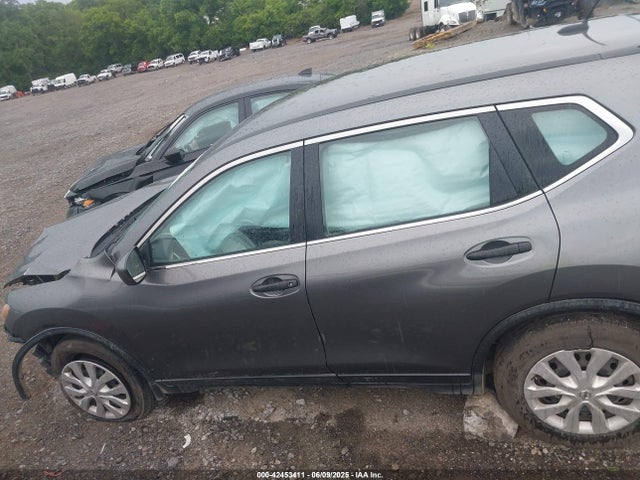 JN8AT2MT9GW008850 Nissan 2016