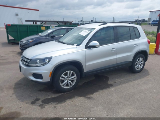 WVGBV7AX2GW016234 Volkswagen Tiguan
