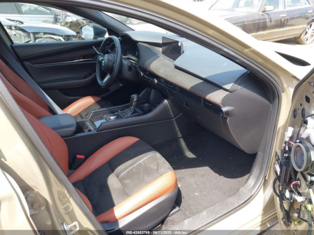 2024 MAZDA MAZDA3 HATCHBACK JM1BPBYY1R1710008 Photo 4