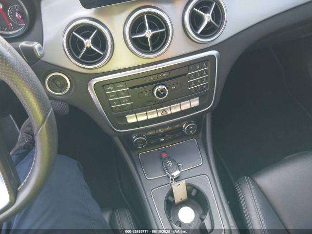 2018 MERCEDES-BENZ CLA 250 WDDSJ4EB5JN524570 Photo 10