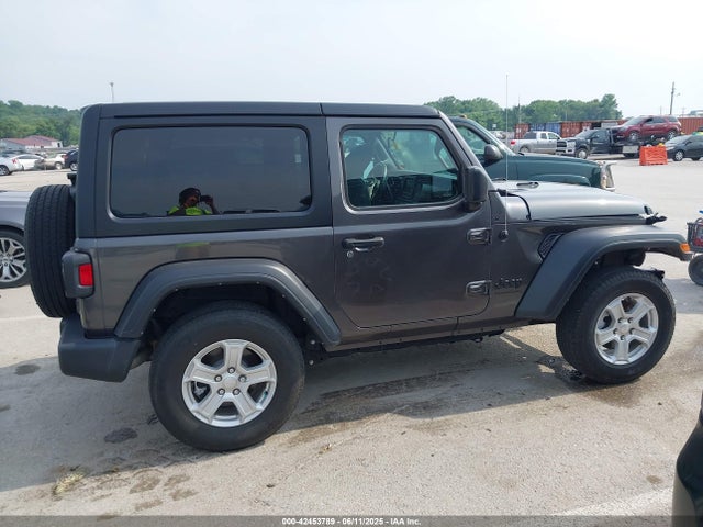 1C4GJXAG2NW164015 Jeep 2022