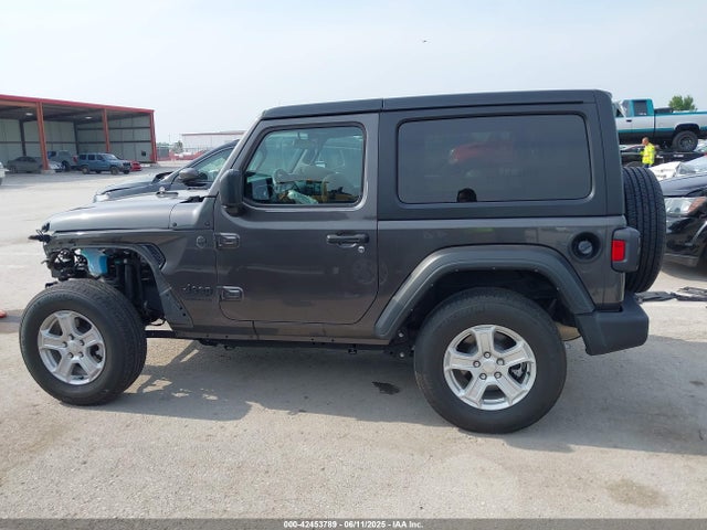 1C4GJXAG2NW164015 Jeep 2022