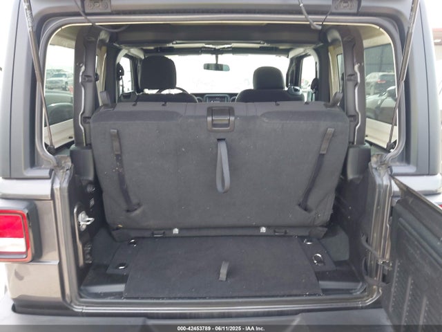 1C4GJXAG2NW164015 Jeep 2022