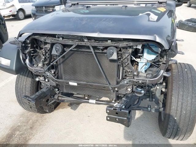 1C4GJXAG2NW164015 Jeep 2022