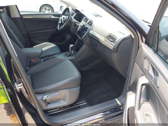 2023 VOLKSWAGEN TIGUAN 3VVNB7AX5PM017938 Photo 4