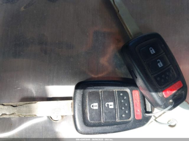 3CZRM3H31EG705916 Honda CR-V LX
