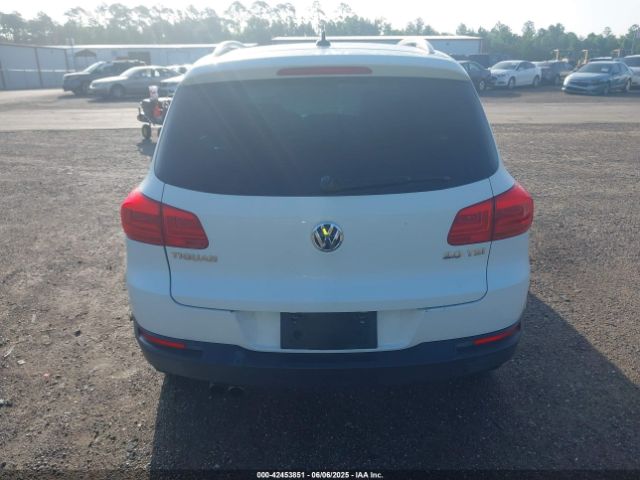 WVGAV3AX0EW598528 Volkswagen TIGUAN SE