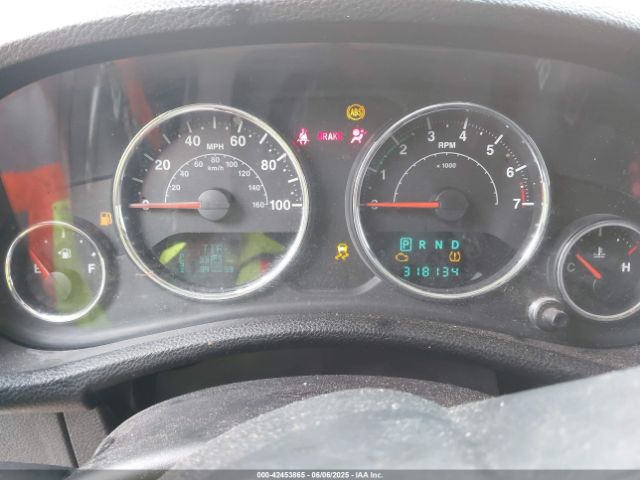 1C4BJWDG9EL100345 Jeep Wrangler Unlimited Sport