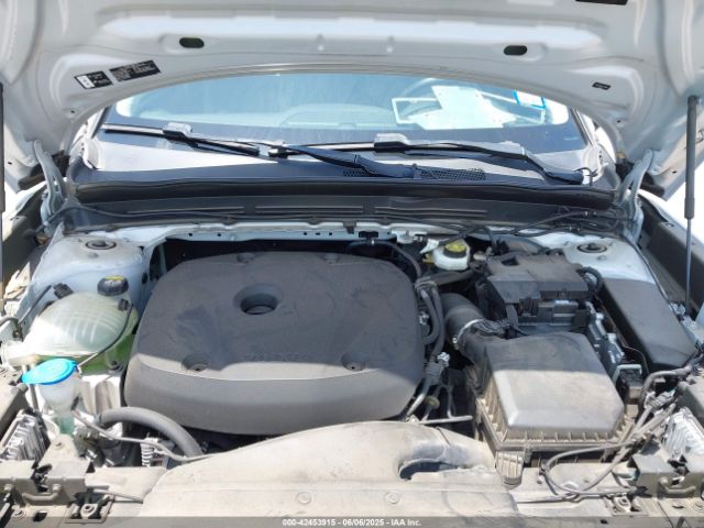 2020 VOLVO XC40 YV4AC2HKXL2192885 Photo 9