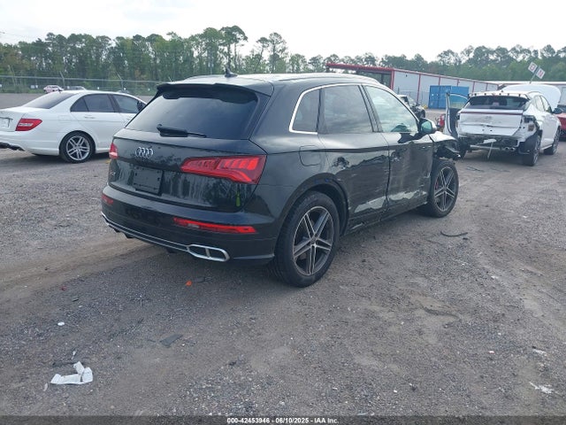 2018 AUDI SQ5 WA1A4AFY2J2123214 Photo 3