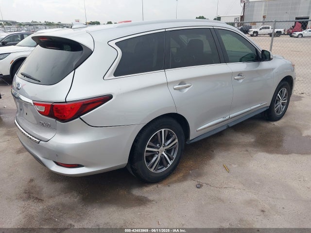 Infiniti 2017 2017 5N1DL0MN6HC503570 Image 4