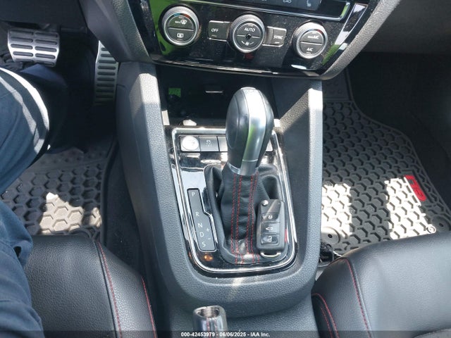 3VW4C7AJ1GM208000 Volks 2016