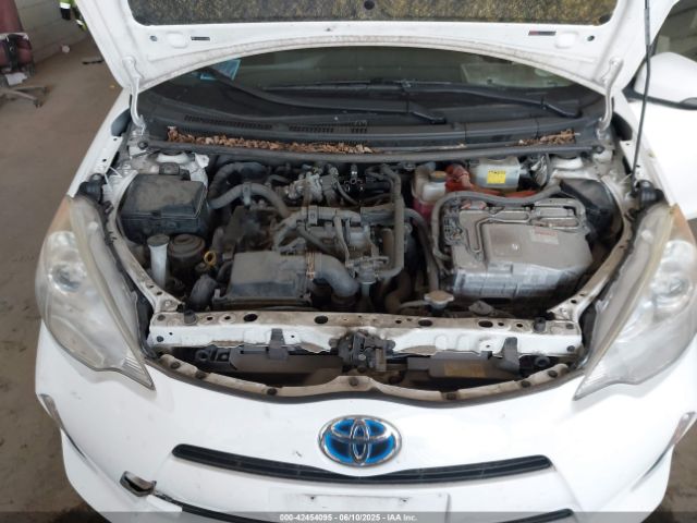 2012 TOYOTA PRIUS C JTDKDTB35C1009488 Photo 9