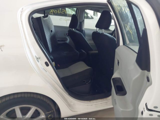 2012 TOYOTA PRIUS C JTDKDTB35C1009488 Photo 7