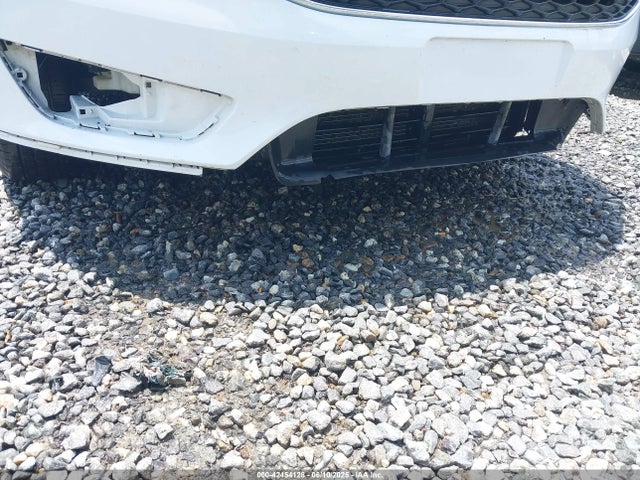 Ford 2015 2015 1FADP3E2XFL224267 Image 6