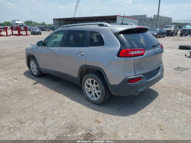 1C4PJLCB2JD596149 Jeep Cherokee Latitude Fwd