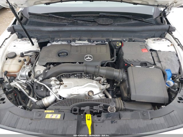 W1N4M4GB9MW109458 Mercedes-Benz m260