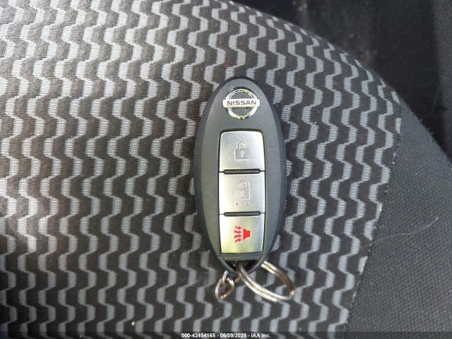 JN8AF5MRXGT608887 Nissan 2016