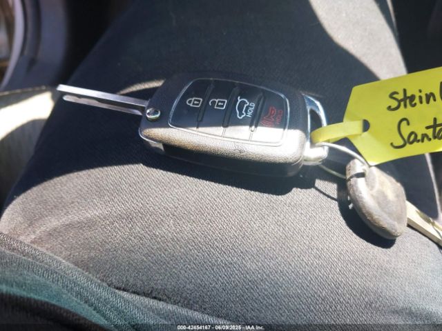 KM8SMDHF8GU155066 Hyundai Santa Fe Se