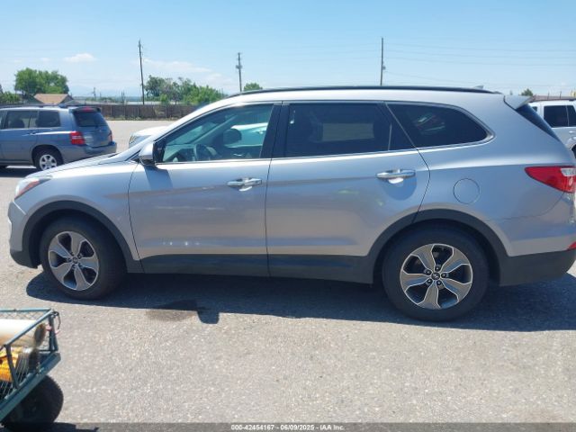 KM8SMDHF8GU155066 Hyundai Santa Fe Se