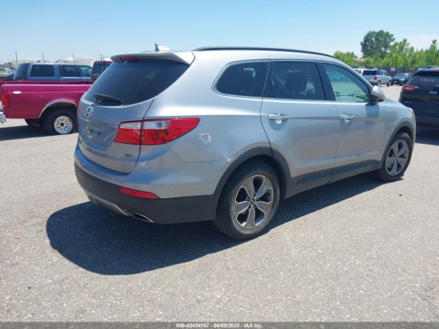 KM8SMDHF8GU155066 Hyundai Santa Fe Se