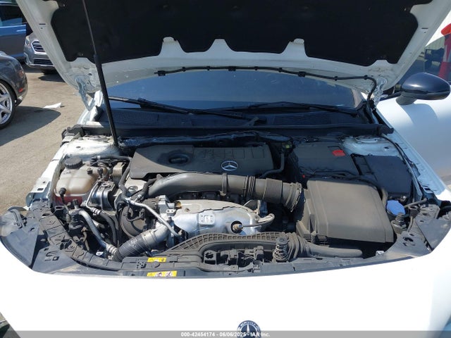 W1K5J4GB2LN104634 Mercedes-Benz m260