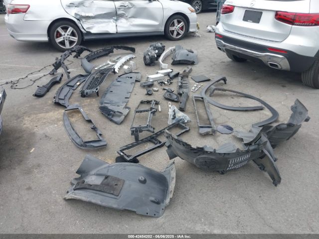 W1N4M4GB7MW114321 Mercedes-Benz m260