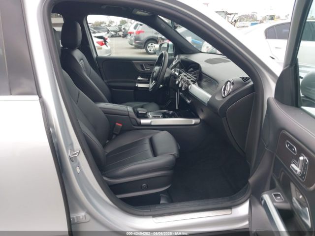 W1N4M4GB7MW114321 Mercedes-Benz m260