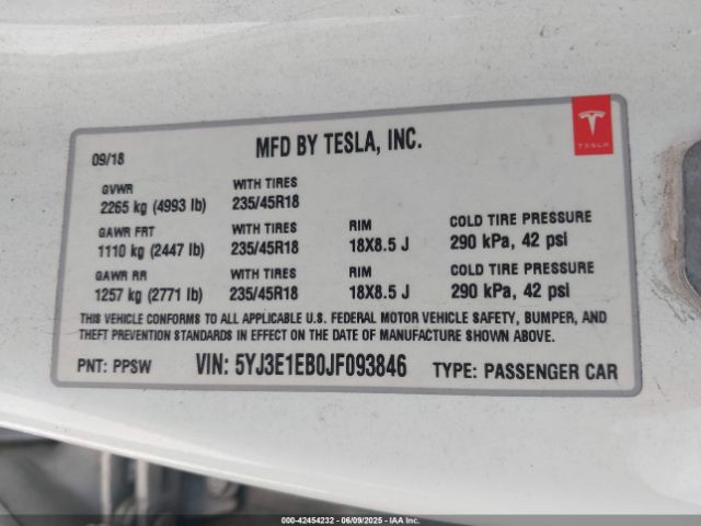 2018 TESLA MODEL 3 5YJ3E1EB0JF093846 Photo 8