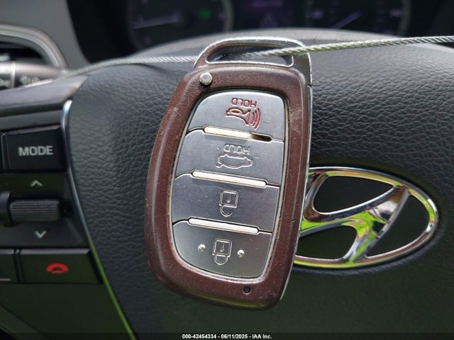 5NPE34AF8HH458651 Hyundai 2017