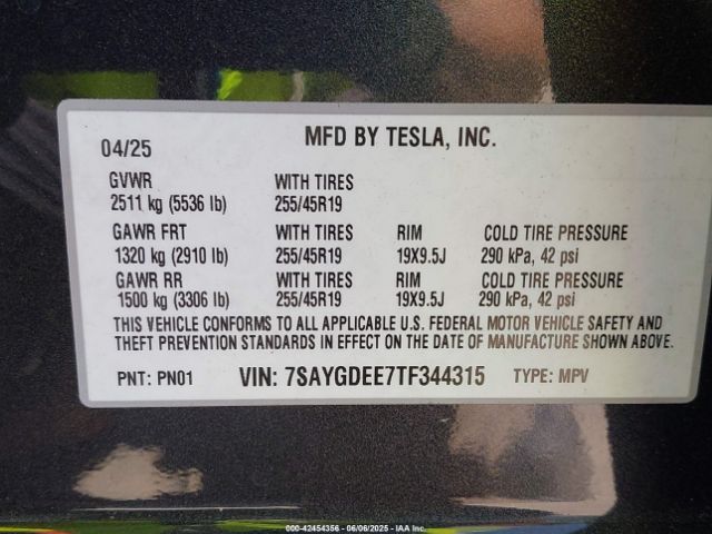 2026 TESLA MODEL Y 7SAYGDEE7TF344315 Photo 8