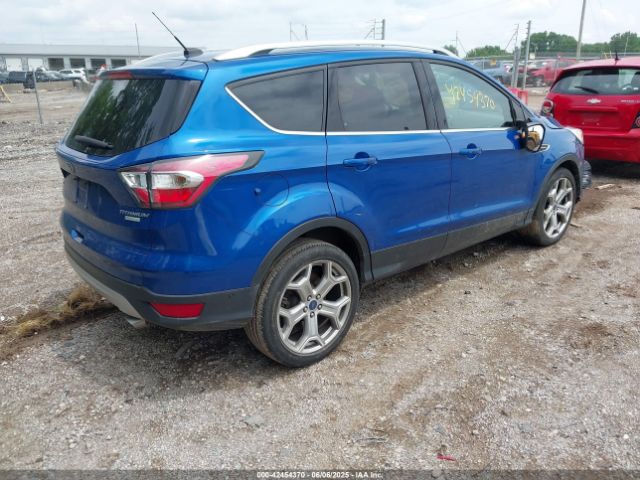 1FMCU0J98HUA47968 Ford Escape Titanium
