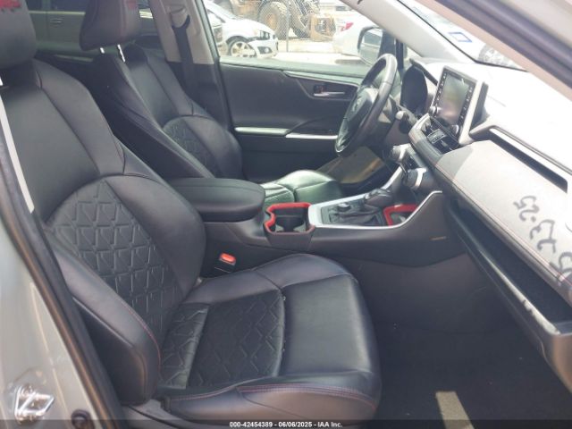 2020 TOYOTA RAV4 2T3J1RFV9LC071496 Photo 4