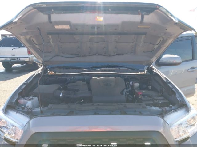 2021 TOYOTA TACOMA 5TFAZ5CN7MX101810 Photo 9