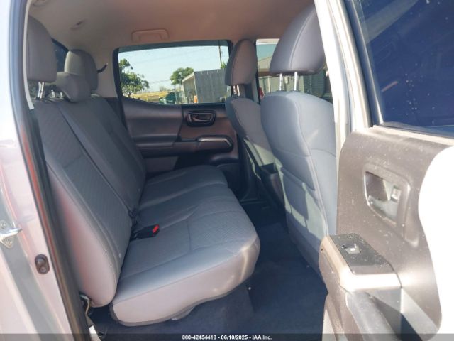 2021 TOYOTA TACOMA 5TFAZ5CN7MX101810 Photo 7