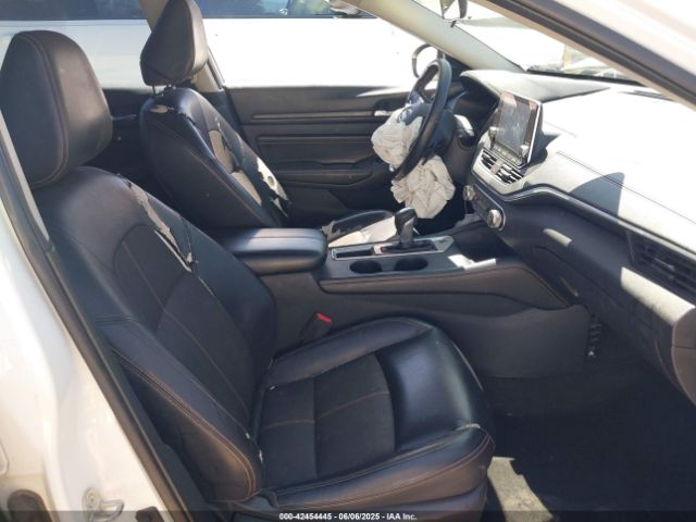 2019 NISSAN ALTIMA 1N4BL4CVXKC157850 Photo 4